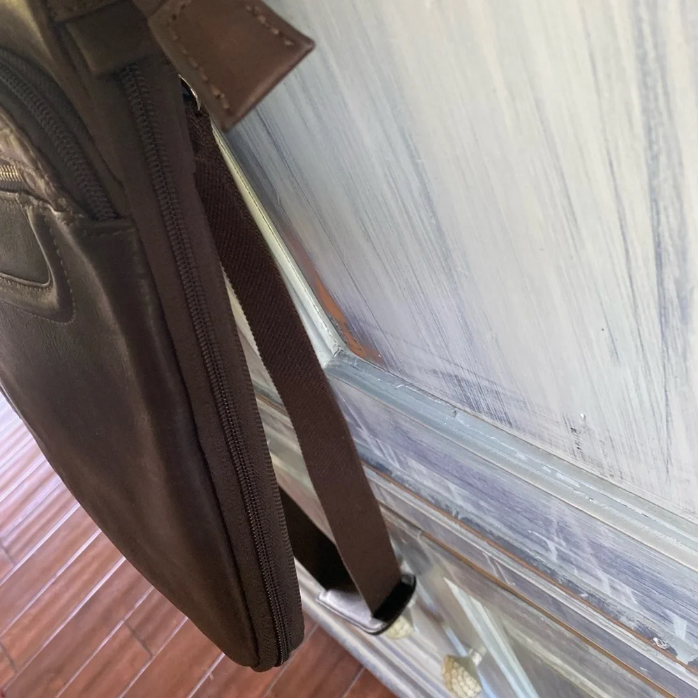 Scully Gusset Chocolate Laptop Briefcase - Picture 7 of 16